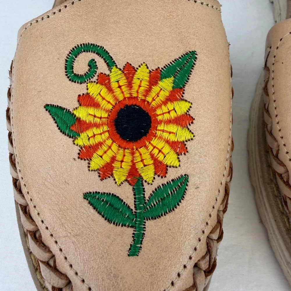 Mexican Huarache Sandals Tan Leather Sunflower‎ Embroidered Ankle Tie Flats 10